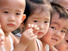 8 çocuklu aileye Çin işkencesi